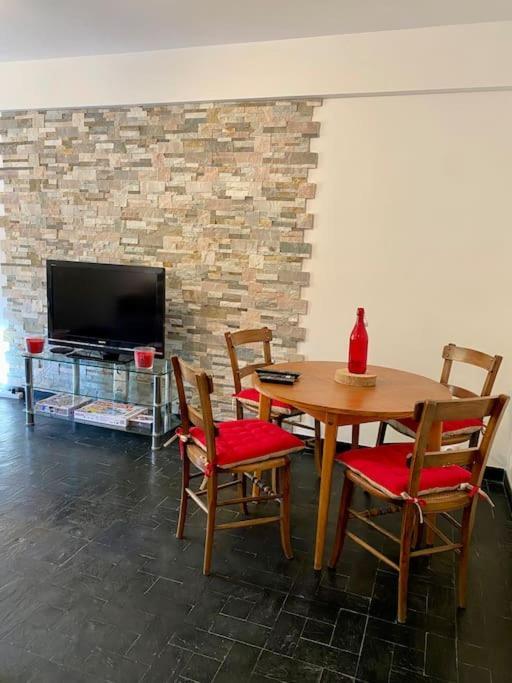 Charmant Appartement Renove Au Coeur Du Village Saint-Martin-Vésubie Kültér fotó
